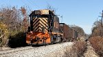 WE 4001 unloads ballast.